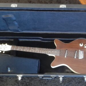 Vendo Guitarra Danelectro 59 Divine, en impecables condiciones + Case Rockbag
